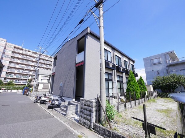 レオパレスBirdieの物件外観写真